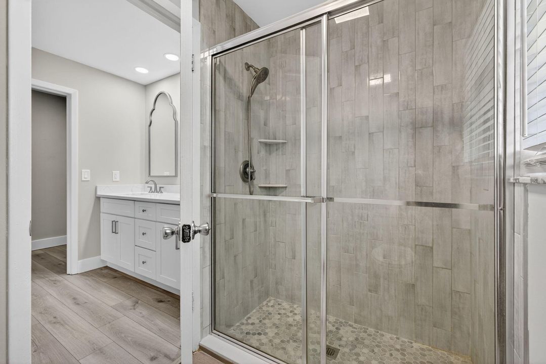 Active With Contract: $3,650 (3 beds, 2 baths, 1865 Square Feet)