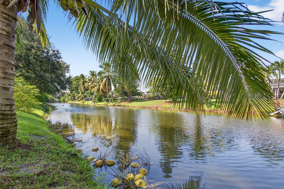 Active With Contract: $3,650 (3 beds, 2 baths, 1865 Square Feet)