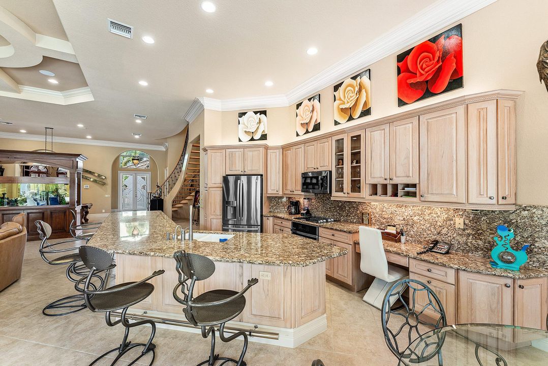 For Sale: $5,900,000 (4 beds, 3 baths, 3940 Square Feet)