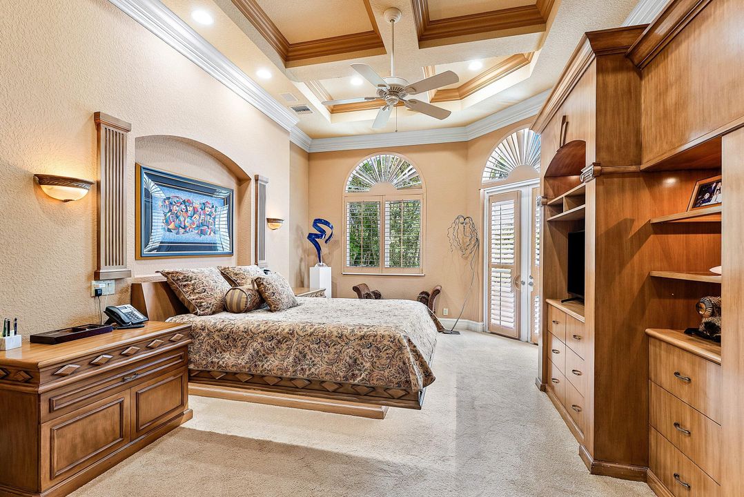 For Sale: $5,900,000 (4 beds, 3 baths, 3940 Square Feet)