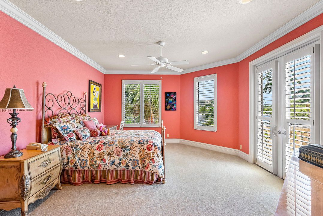 For Sale: $5,900,000 (4 beds, 3 baths, 3940 Square Feet)