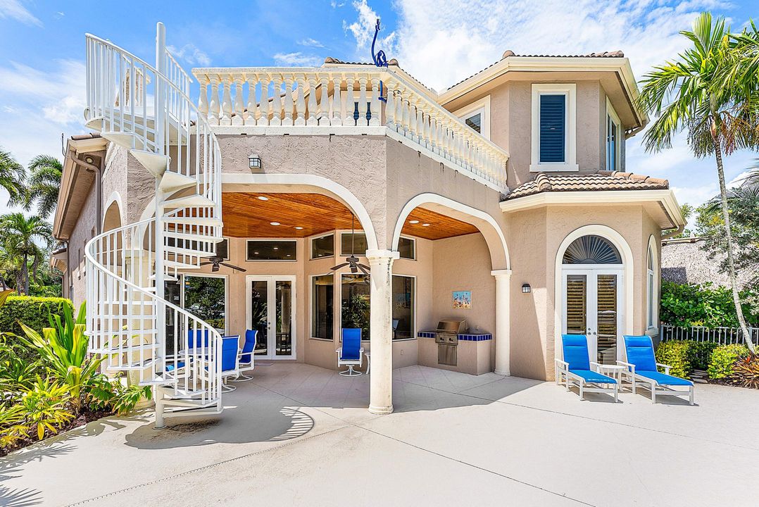 For Sale: $5,900,000 (4 beds, 3 baths, 3940 Square Feet)