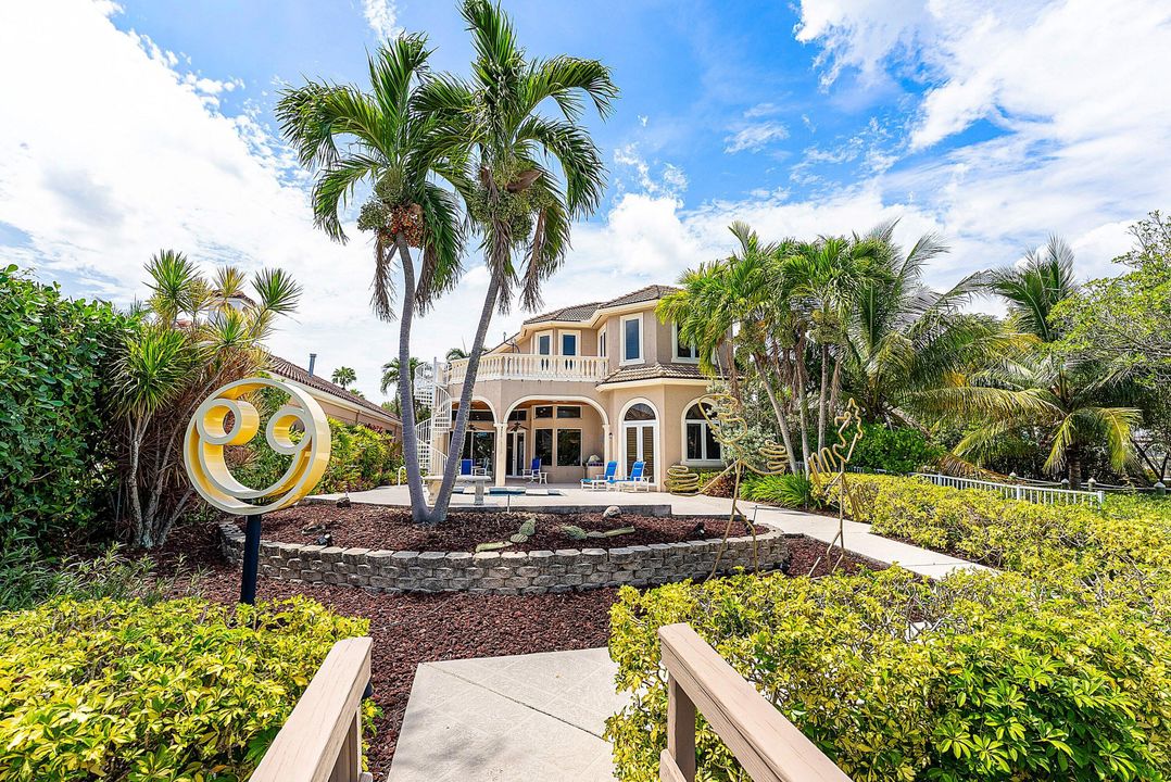 For Sale: $5,900,000 (4 beds, 3 baths, 3940 Square Feet)