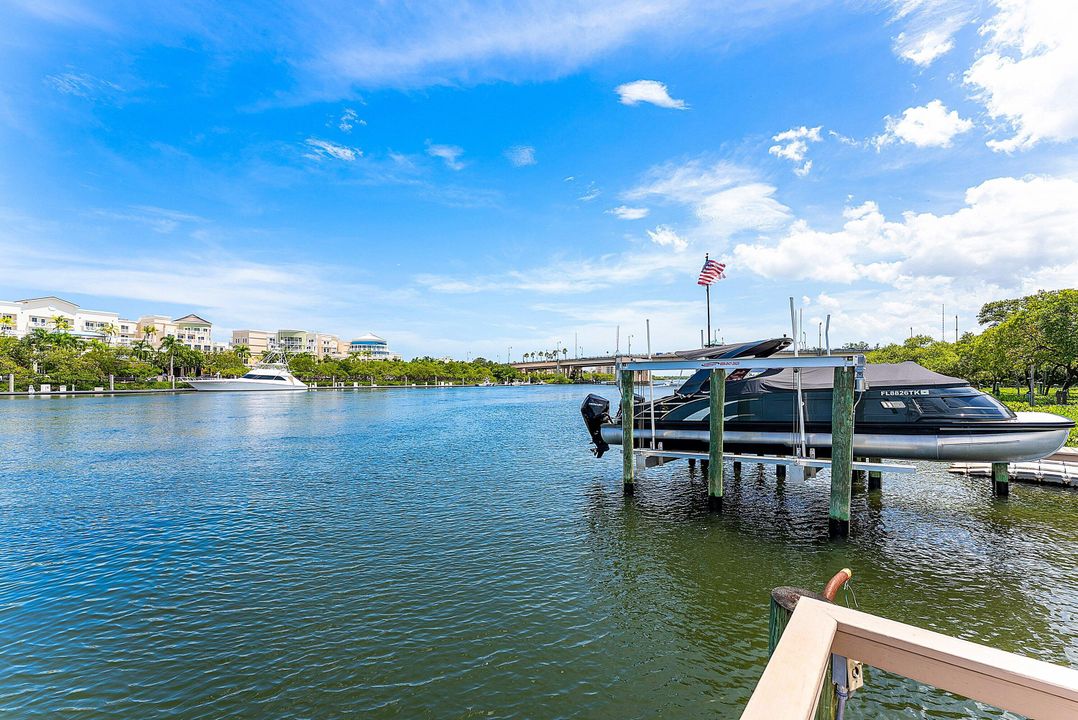 For Sale: $5,900,000 (4 beds, 3 baths, 3940 Square Feet)