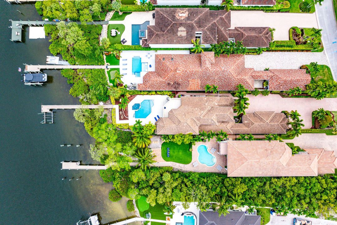 For Sale: $5,900,000 (4 beds, 3 baths, 3940 Square Feet)