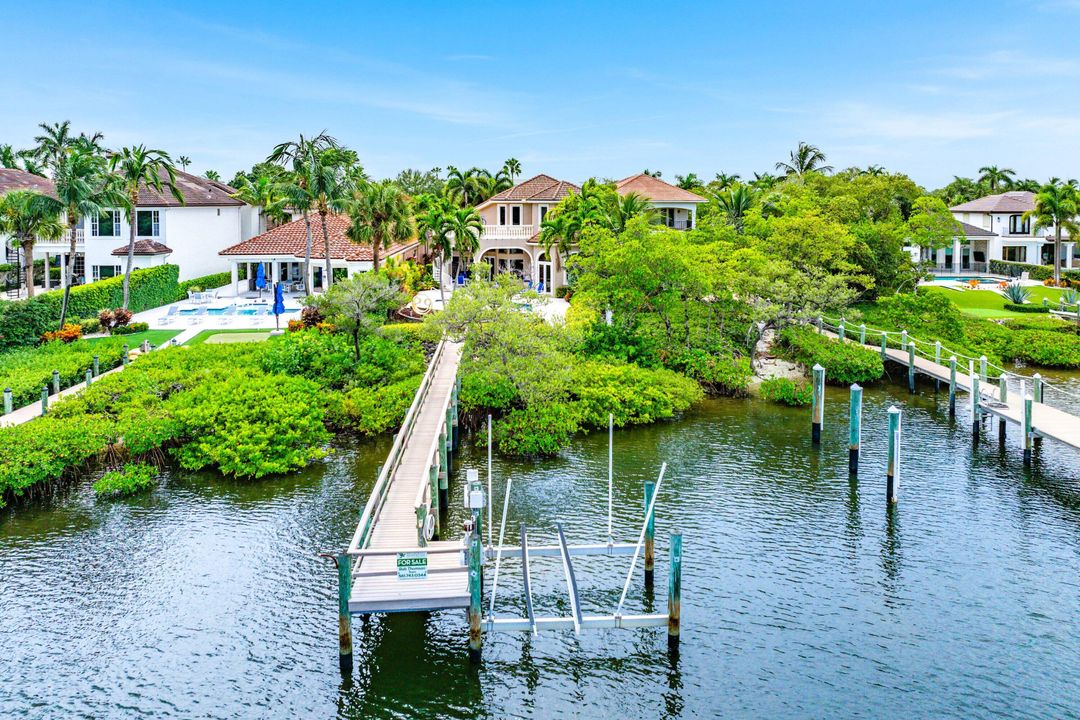 For Sale: $5,900,000 (4 beds, 3 baths, 3940 Square Feet)