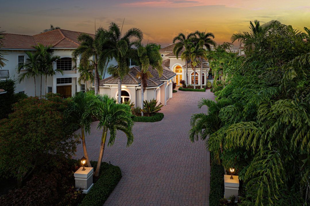 For Sale: $5,900,000 (4 beds, 3 baths, 3940 Square Feet)