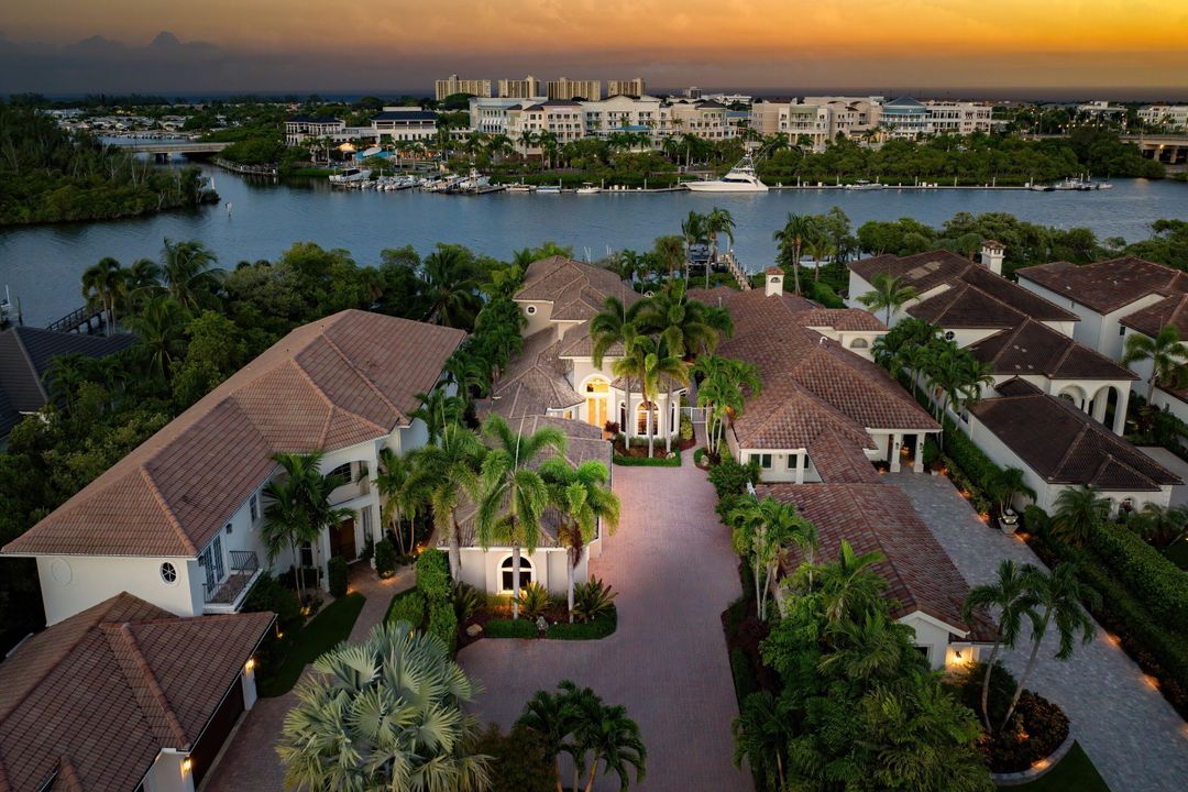 For Sale: $5,900,000 (4 beds, 3 baths, 3940 Square Feet)