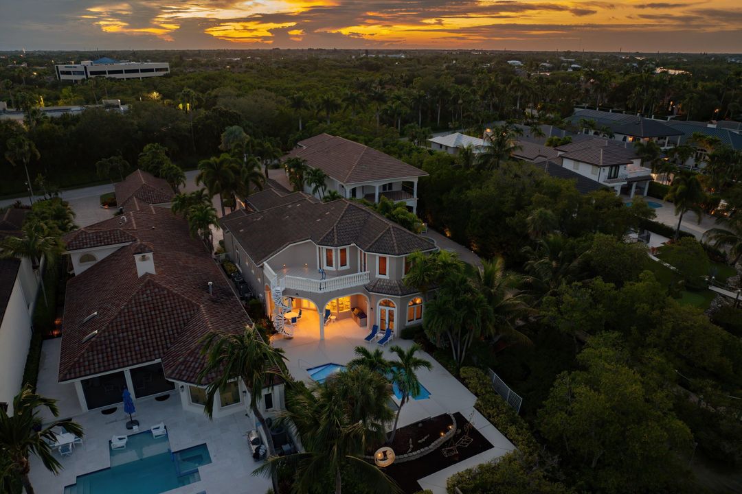 For Sale: $5,900,000 (4 beds, 3 baths, 3940 Square Feet)