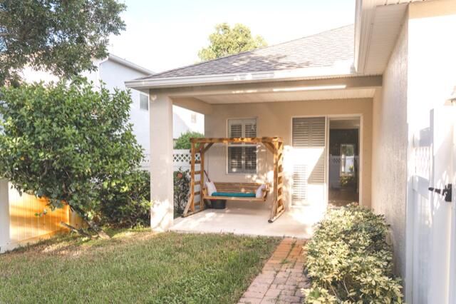 Active With Contract: $2,500 (3 beds, 2 baths, 1624 Square Feet)