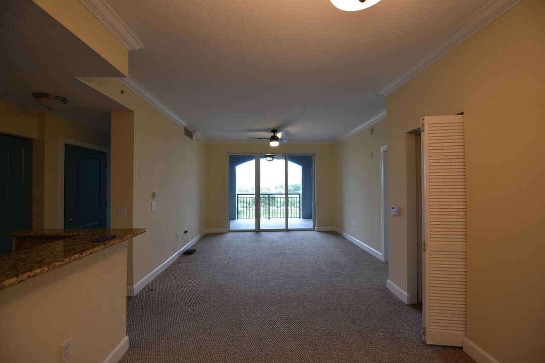 Recently Sold: $230,000 (2 beds, 2 baths, 1119 Square Feet)