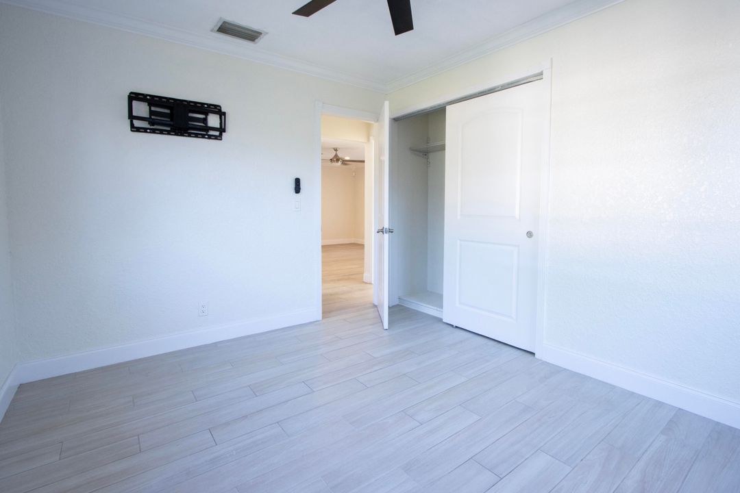 Active With Contract: $395,900 (3 beds, 2 baths, 1020 Square Feet)