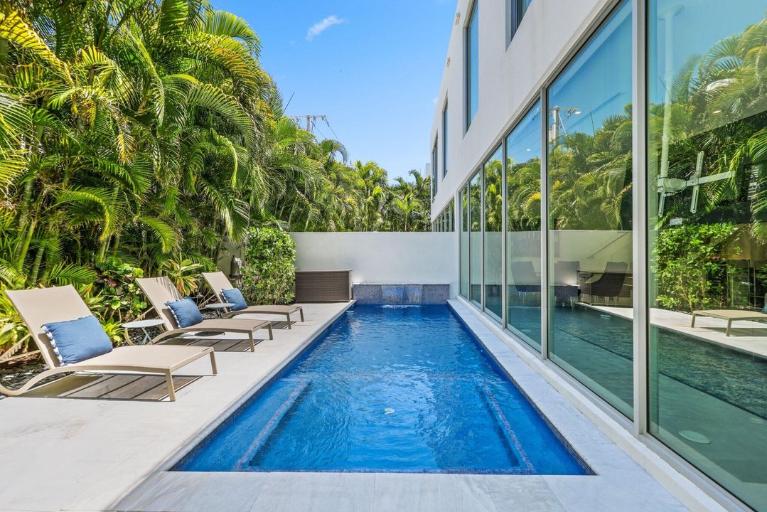 待售: $3,150,000 (3 贝兹, 5 浴室, 2421 平方英尺)