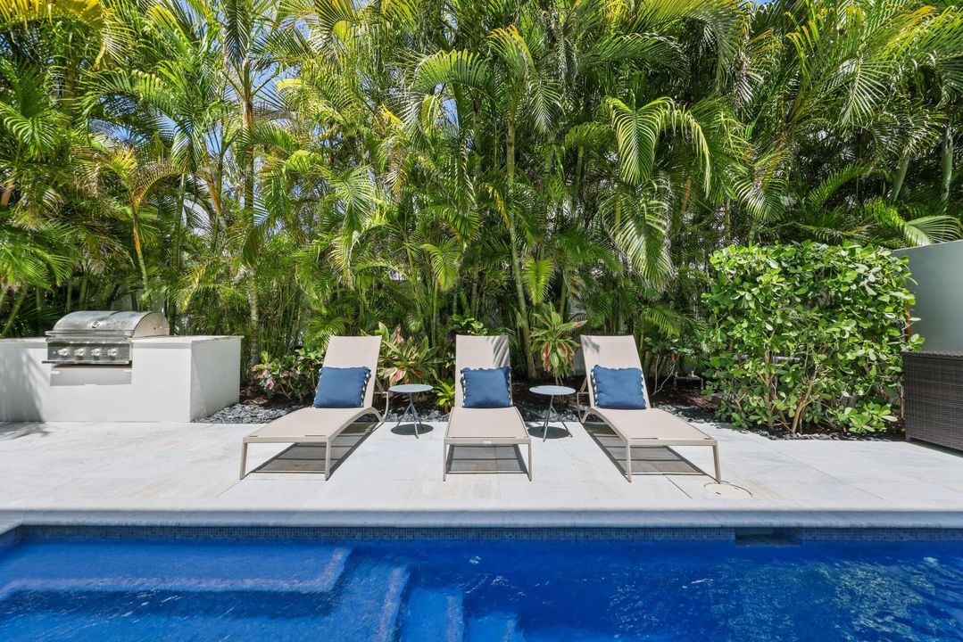 待售: $3,150,000 (3 贝兹, 5 浴室, 2421 平方英尺)