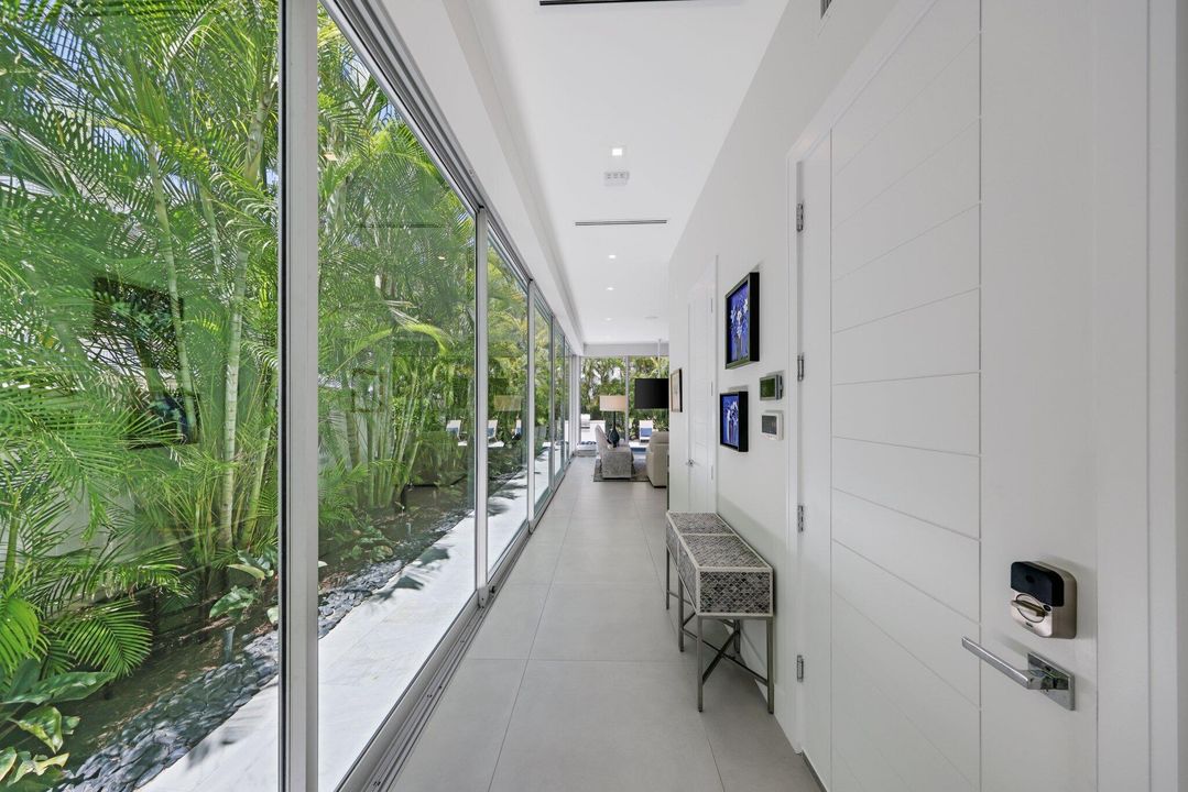 待售: $3,150,000 (3 贝兹, 5 浴室, 2421 平方英尺)