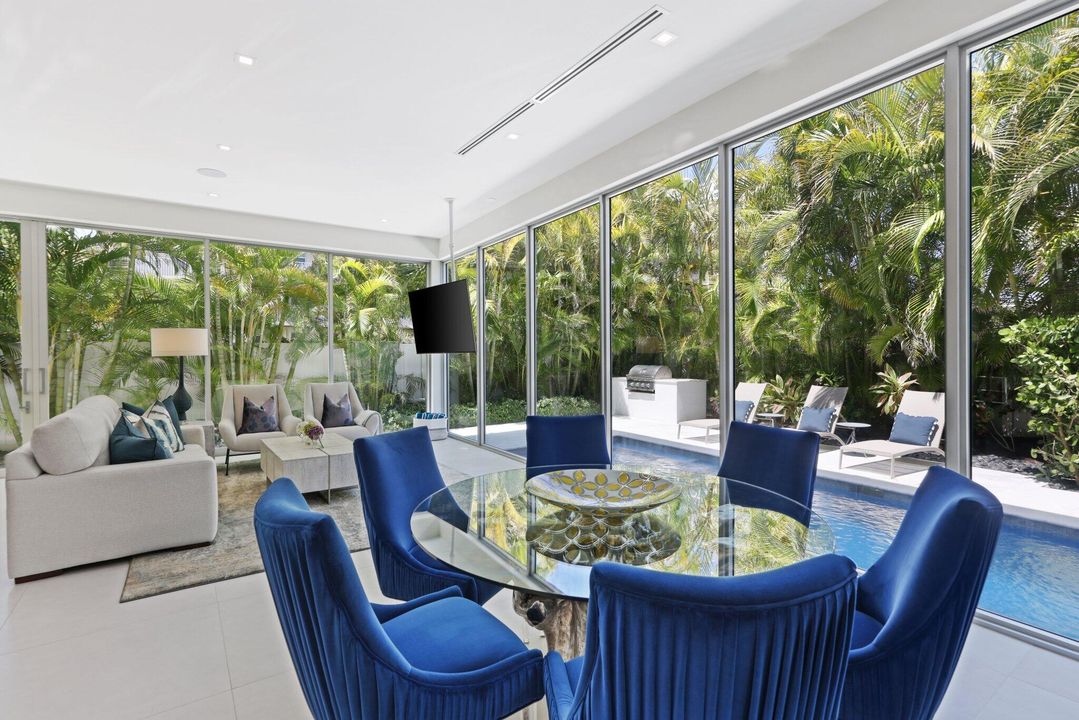 待售: $3,150,000 (3 贝兹, 5 浴室, 2421 平方英尺)