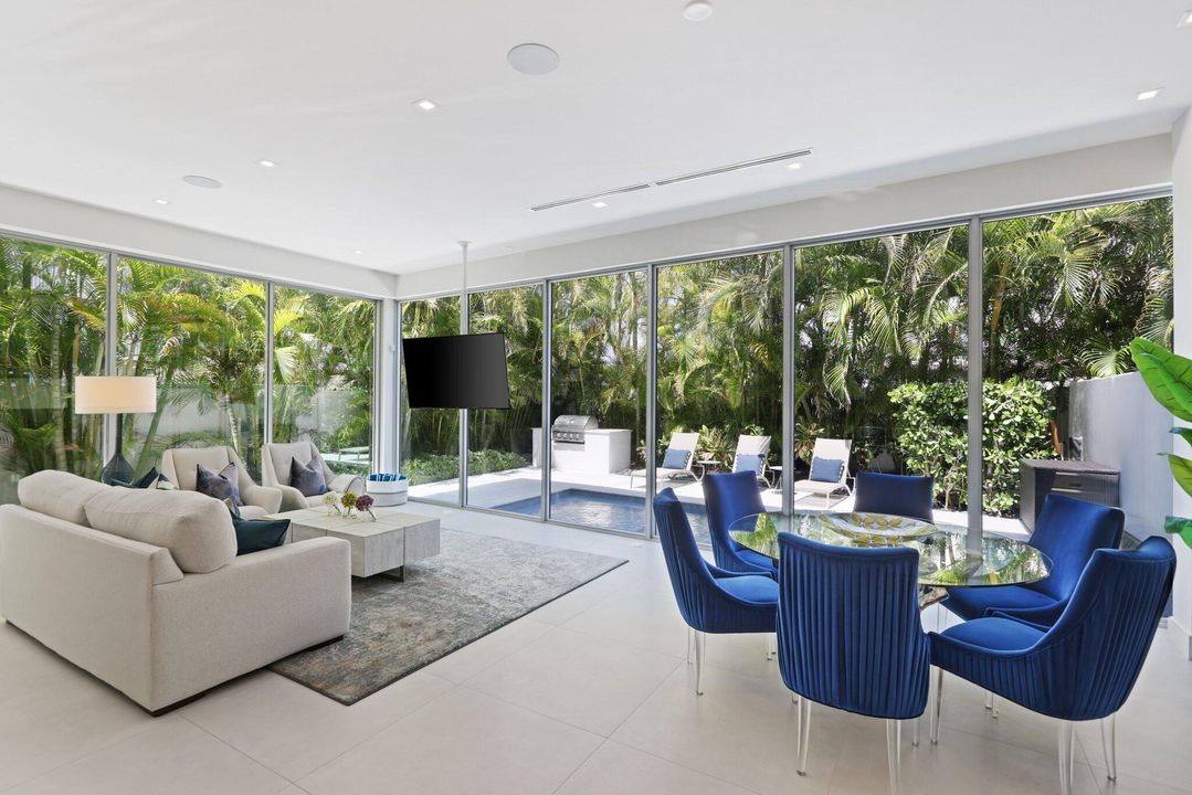 待售: $3,150,000 (3 贝兹, 5 浴室, 2421 平方英尺)