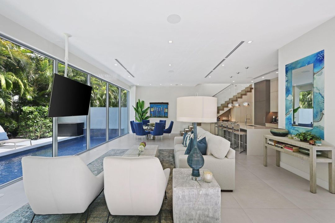 待售: $3,150,000 (3 贝兹, 5 浴室, 2421 平方英尺)