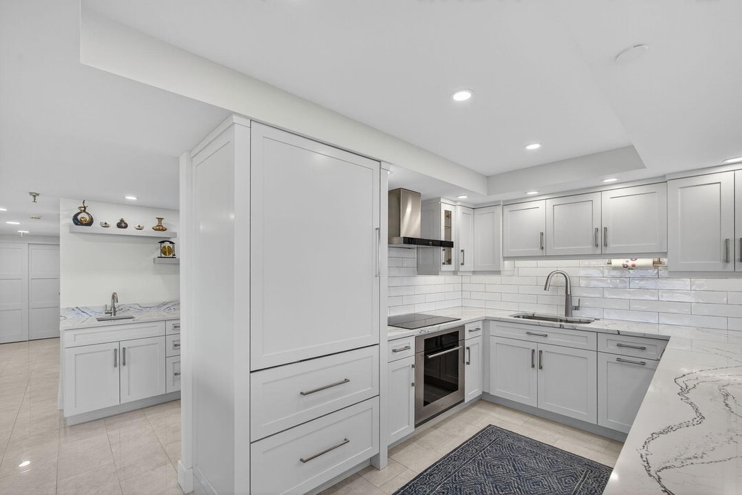 Active With Contract: $1,050,000 (3 beds, 2 baths, 2519 Square Feet)