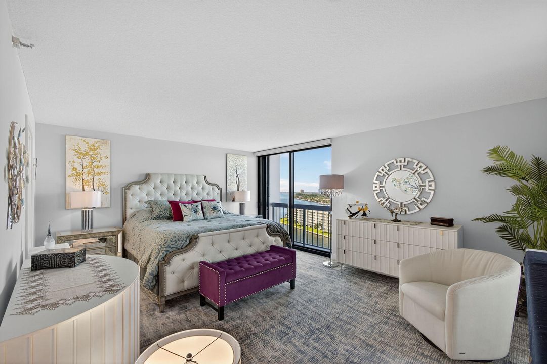 Active With Contract: $1,050,000 (3 beds, 2 baths, 2519 Square Feet)