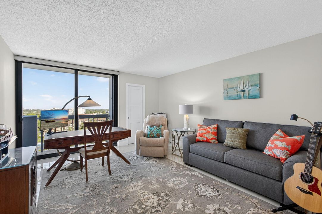 Active With Contract: $1,050,000 (3 beds, 2 baths, 2519 Square Feet)