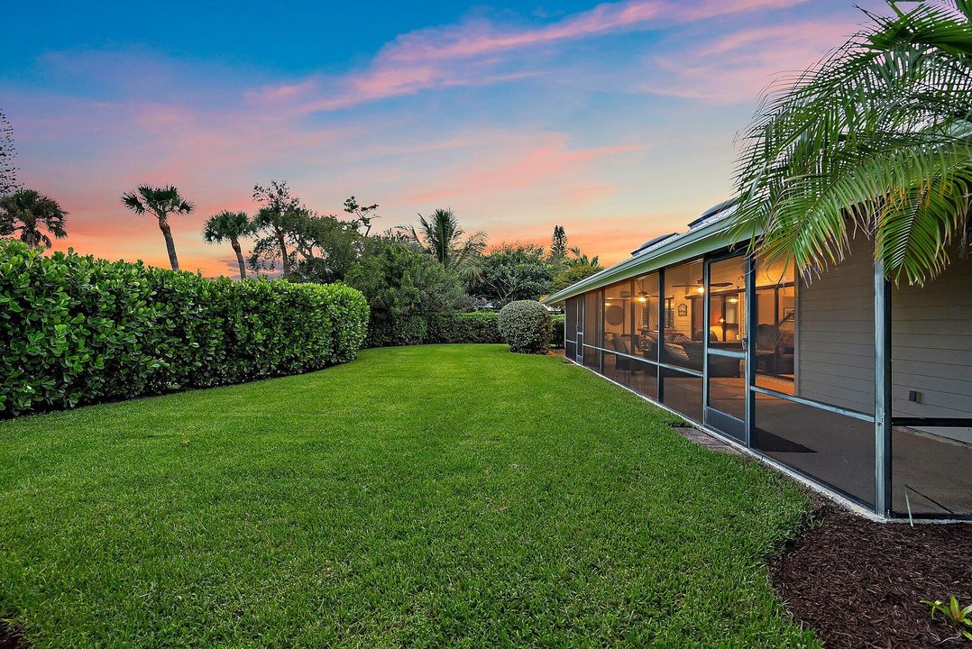 For Sale: $765,000 (3 beds, 2 baths, 1942 Square Feet)