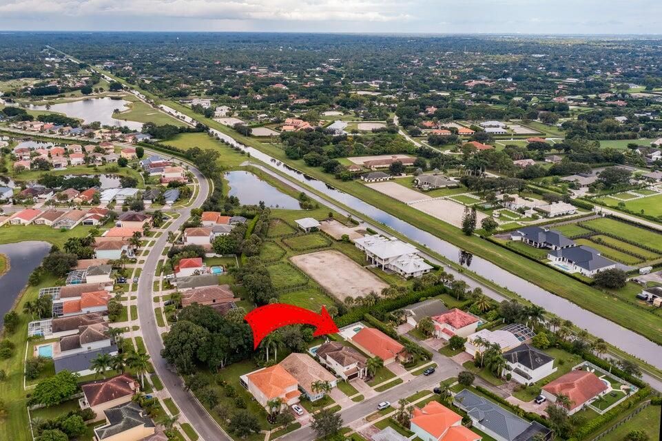 For Rent: $3,800 (3 beds, 2 baths, 1943 Square Feet)