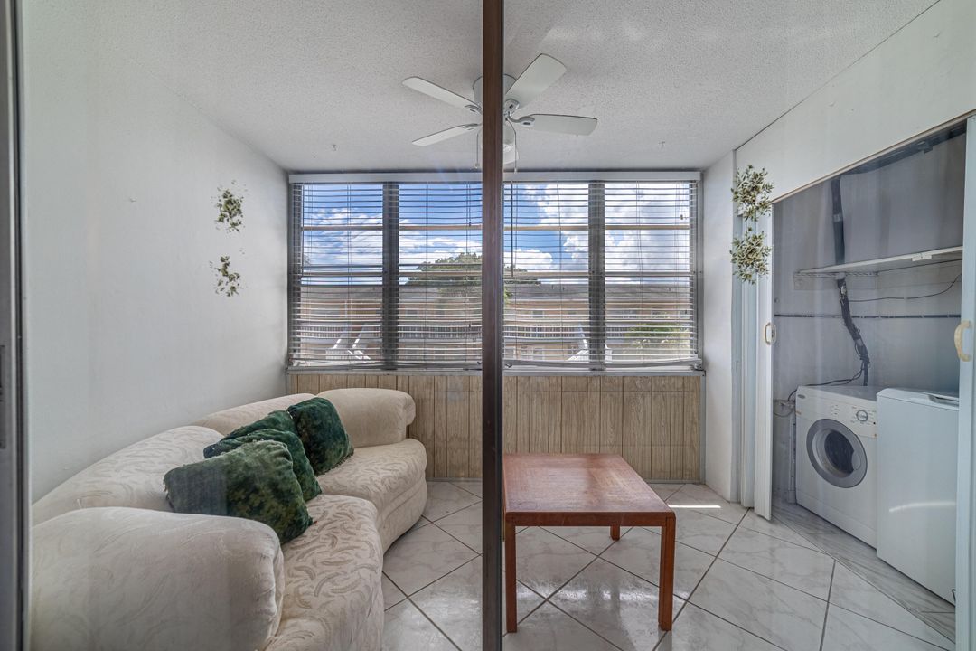 Active With Contract: $75,000 (1 beds, 1 baths, 744 Square Feet)