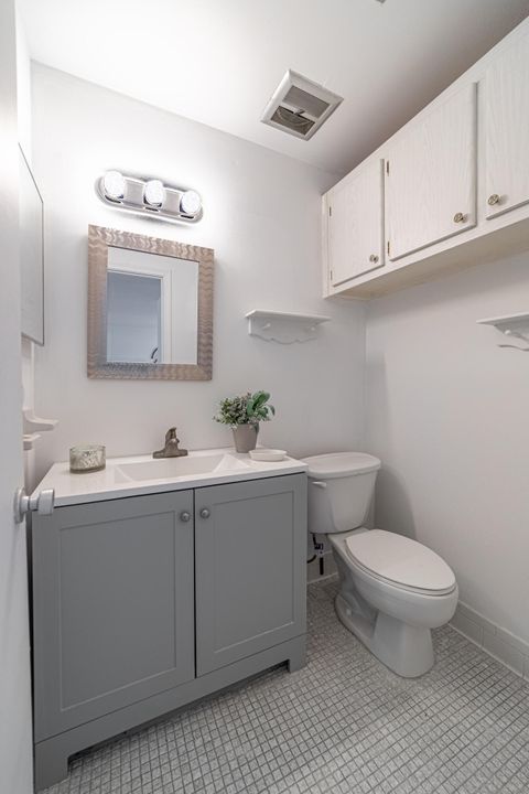 Active With Contract: $75,000 (1 beds, 1 baths, 744 Square Feet)