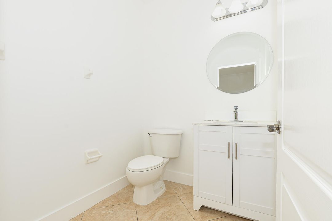 For Rent: $2,150 (4 beds, 2 baths, 1958 Square Feet)