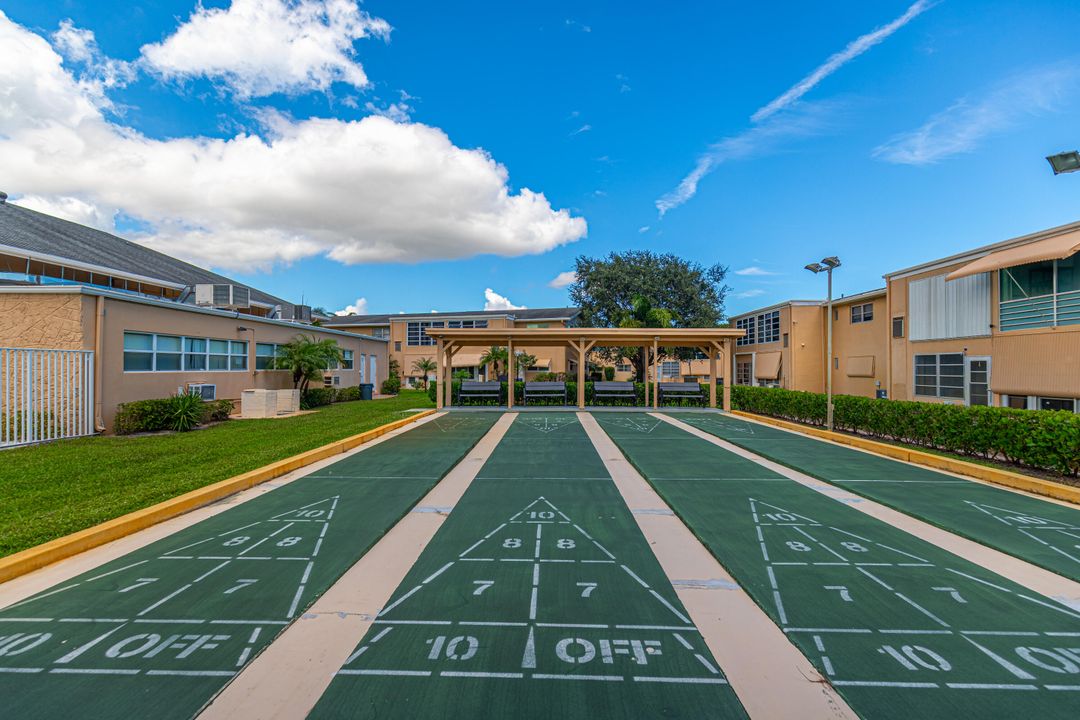 Active With Contract: $75,000 (1 beds, 1 baths, 744 Square Feet)