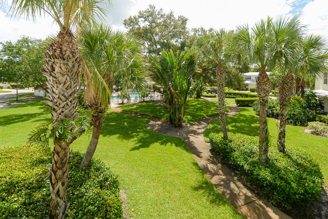 For Rent: $2,150 (4 beds, 2 baths, 1958 Square Feet)