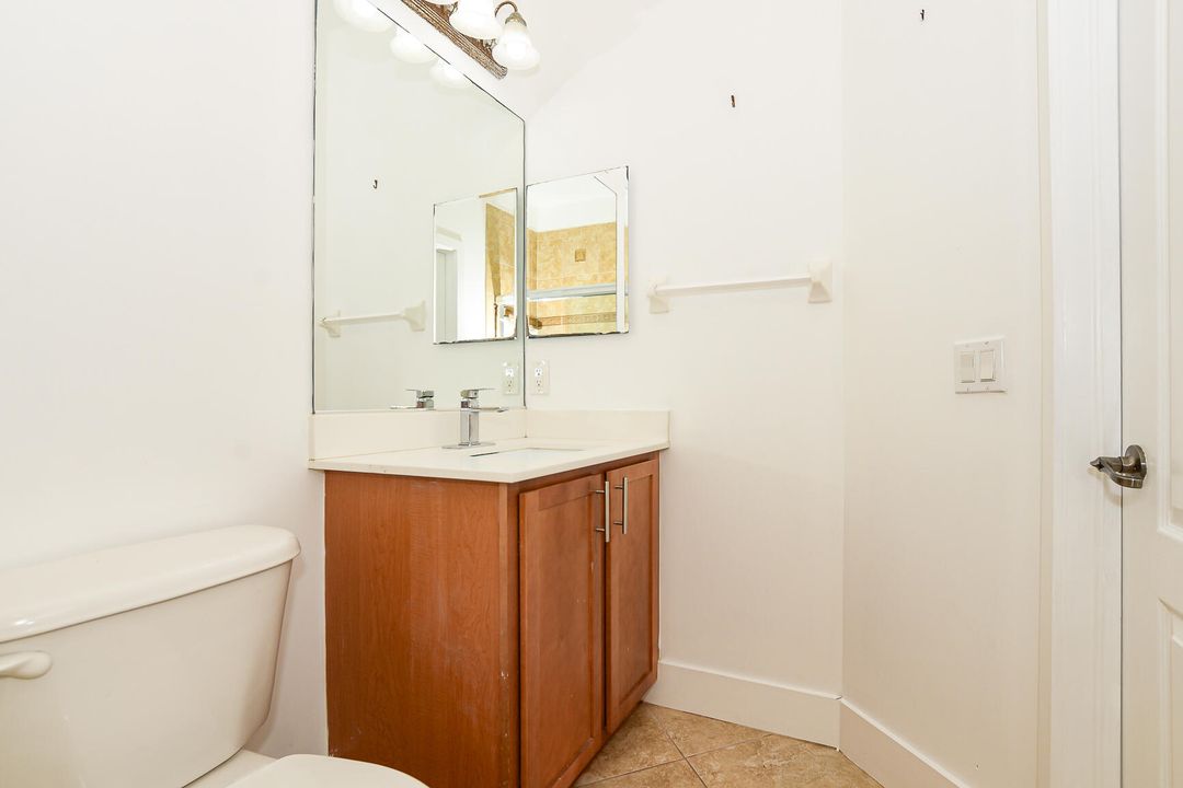 For Rent: $2,150 (4 beds, 2 baths, 1958 Square Feet)