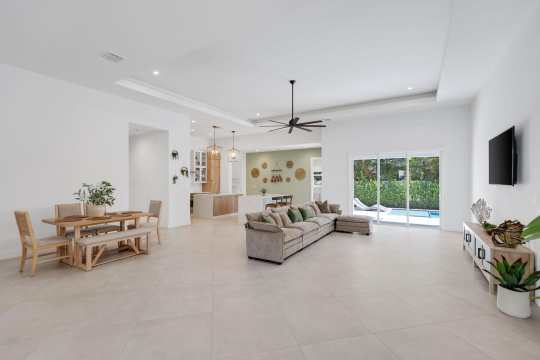 Activo con contrato: $2,349,000 (4 camas, 3 baños, 2709 Pies cuadrados)