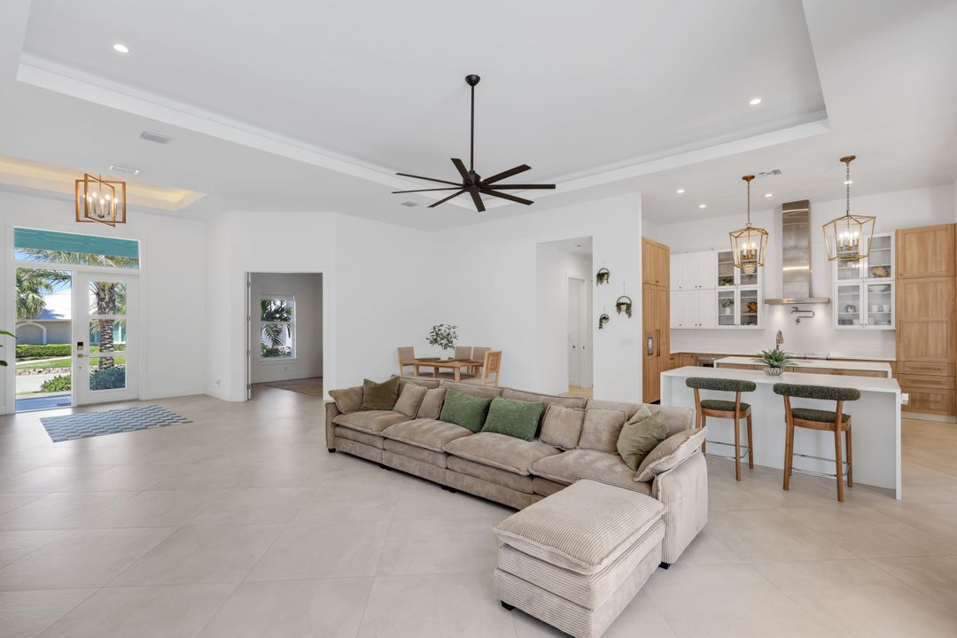 Activo con contrato: $2,349,000 (4 camas, 3 baños, 2709 Pies cuadrados)