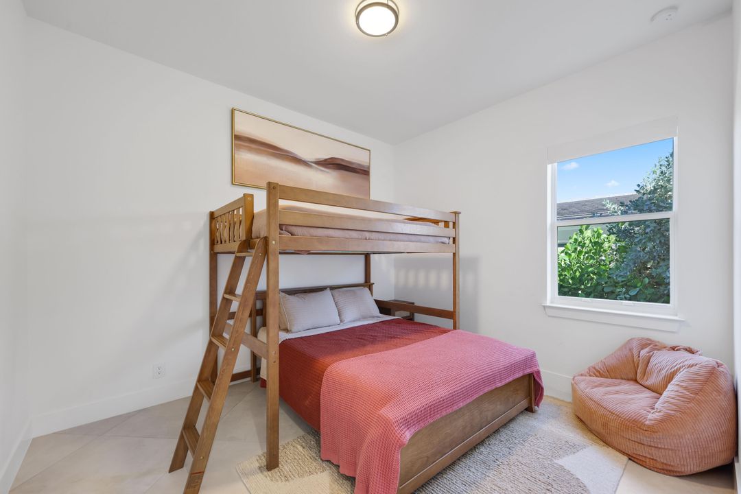 Activo con contrato: $2,349,000 (4 camas, 3 baños, 2709 Pies cuadrados)