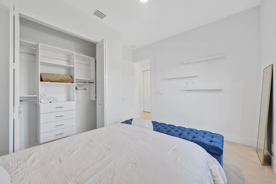 Activo con contrato: $2,349,000 (4 camas, 3 baños, 2709 Pies cuadrados)