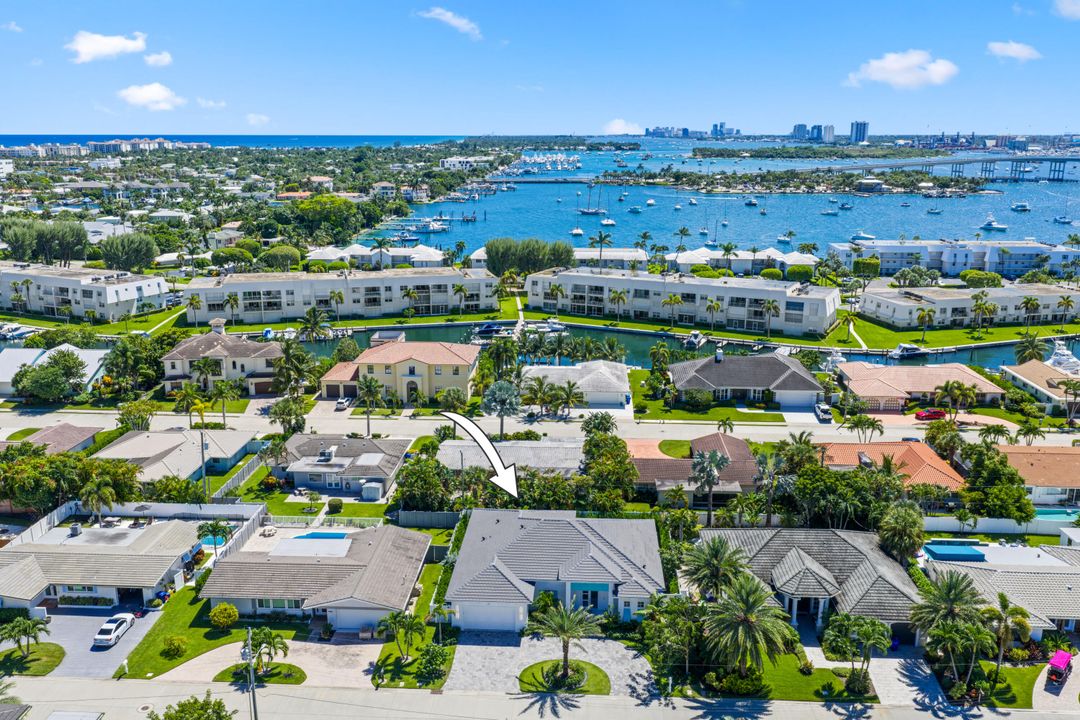 Activo con contrato: $2,349,000 (4 camas, 3 baños, 2709 Pies cuadrados)