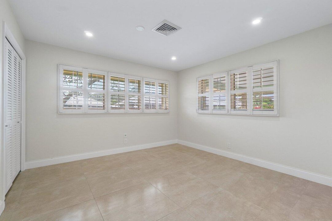 待售: $474,900 (2 贝兹, 2 浴室, 1750 平方英尺)