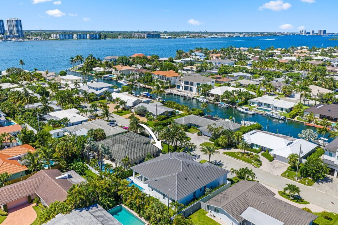 Activo con contrato: $2,349,000 (4 camas, 3 baños, 2709 Pies cuadrados)