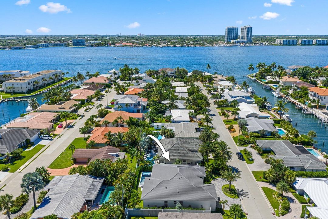 Activo con contrato: $2,349,000 (4 camas, 3 baños, 2709 Pies cuadrados)