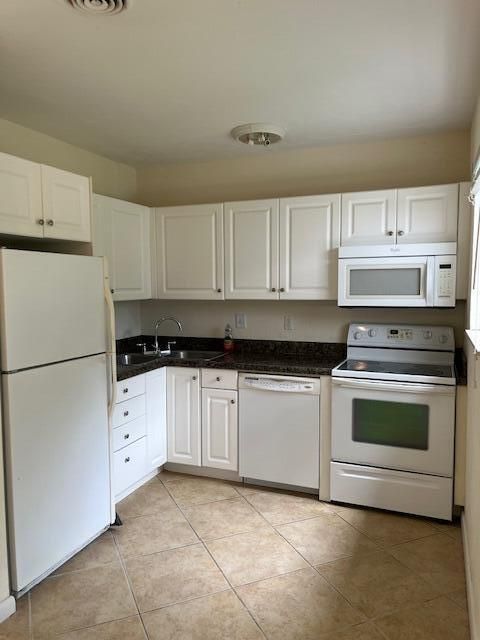 合同活跃: $895,000 (2 贝兹, 1 浴室, 987 平方英尺)