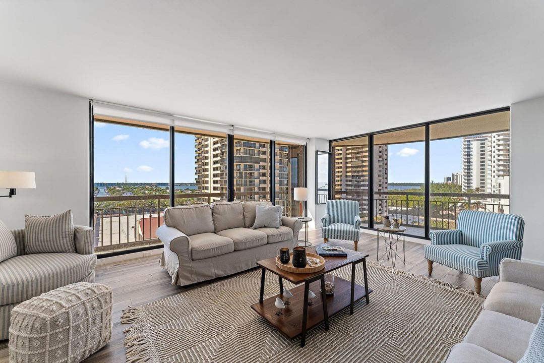 For Rent: $7,500 (2 beds, 3 baths, 2011 Square Feet)