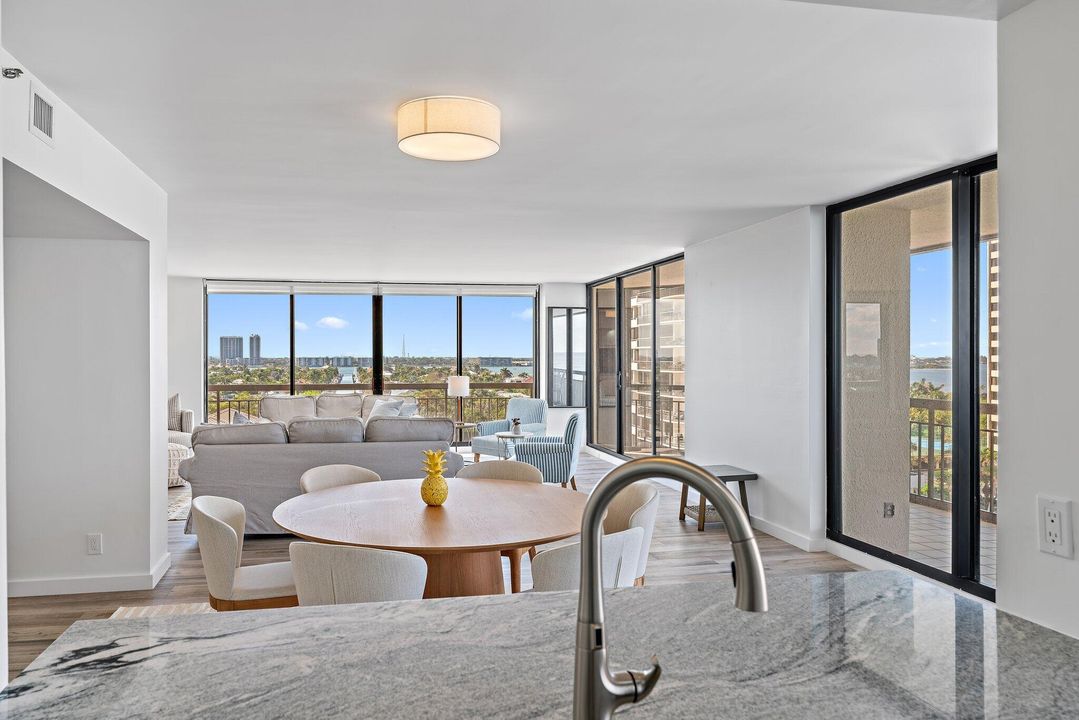 For Rent: $7,500 (2 beds, 3 baths, 2011 Square Feet)