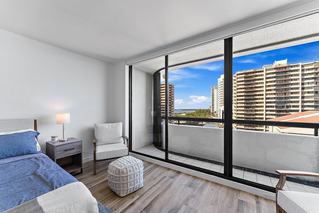 For Rent: $7,500 (2 beds, 3 baths, 2011 Square Feet)