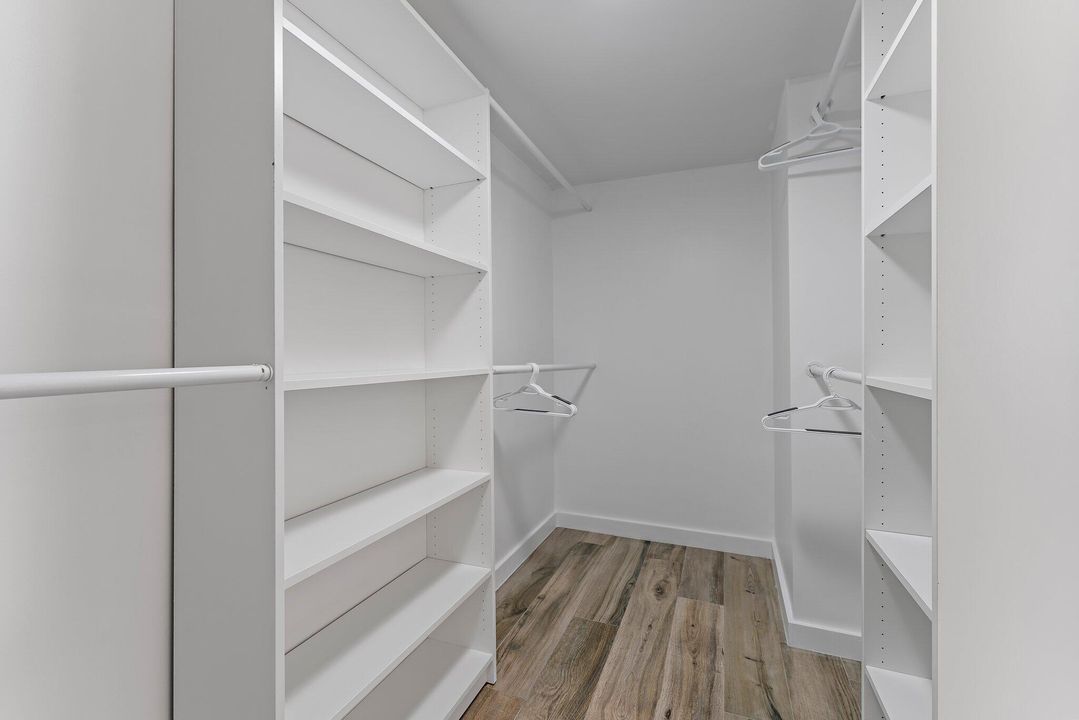 For Rent: $7,500 (2 beds, 3 baths, 2011 Square Feet)