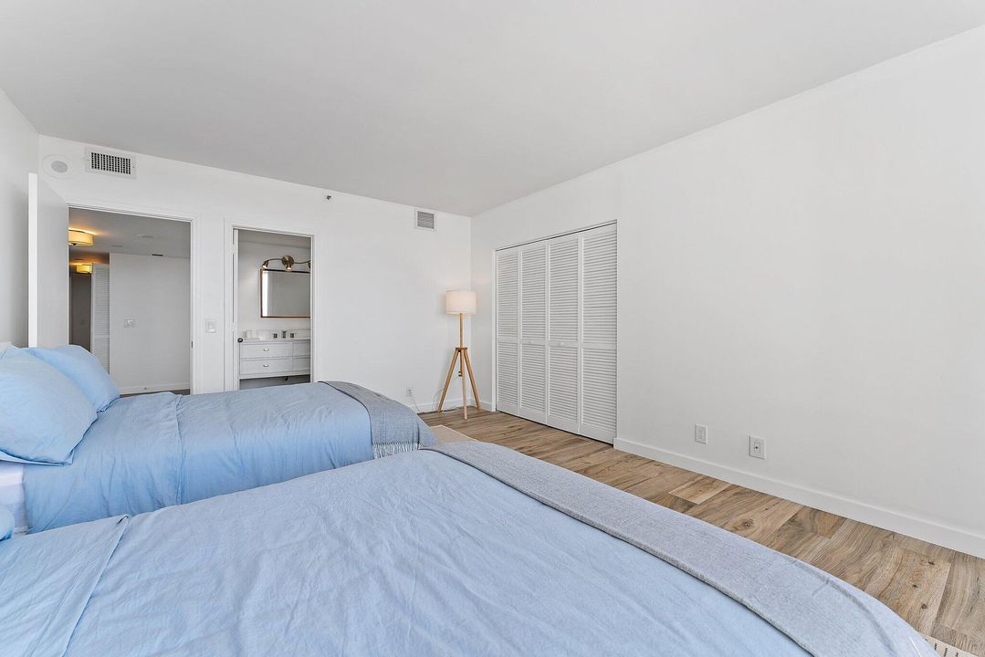 For Rent: $7,500 (2 beds, 3 baths, 2011 Square Feet)