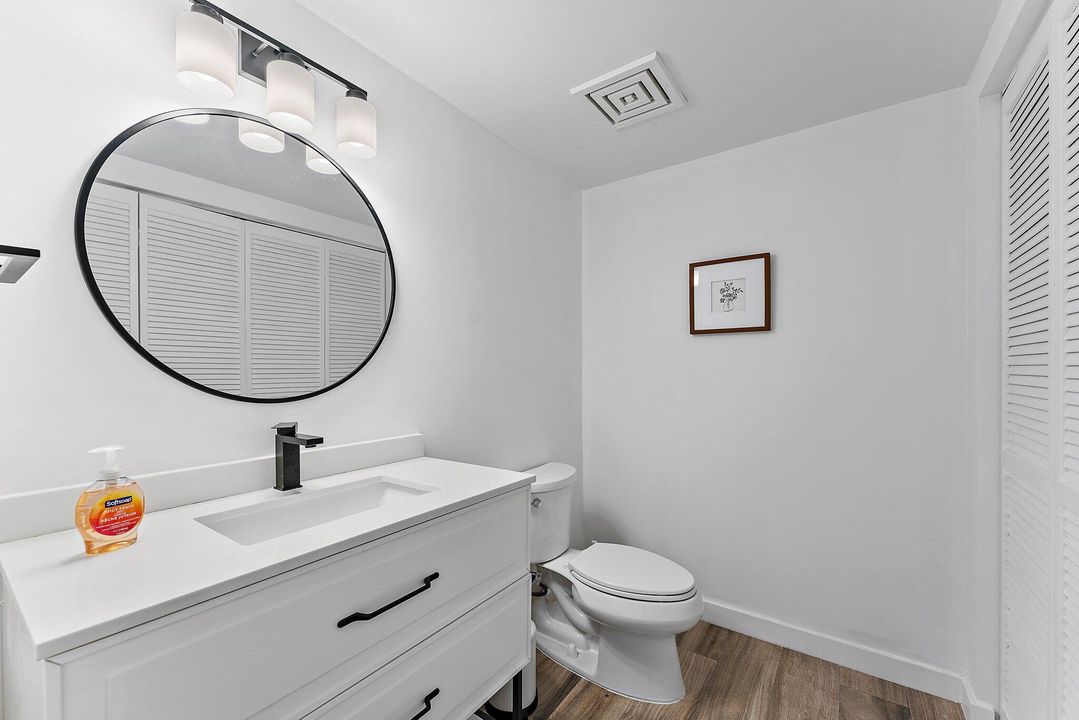 For Rent: $7,500 (2 beds, 3 baths, 2011 Square Feet)