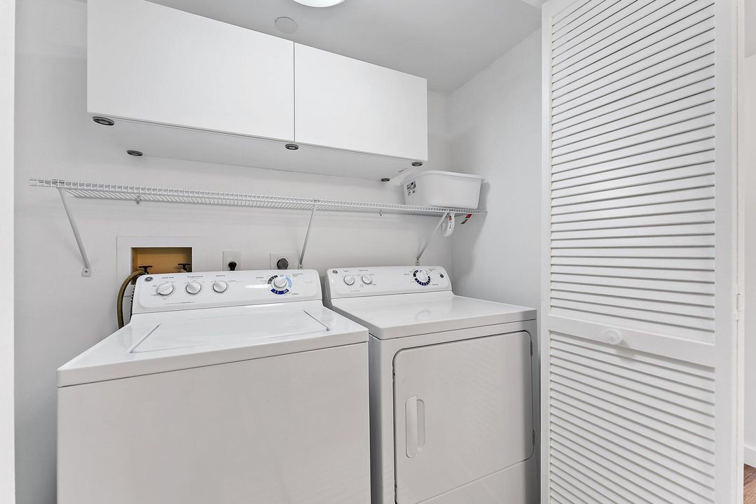 For Rent: $7,500 (2 beds, 3 baths, 2011 Square Feet)