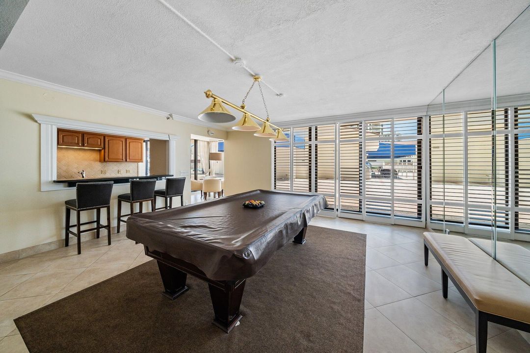 For Rent: $7,500 (2 beds, 3 baths, 2011 Square Feet)